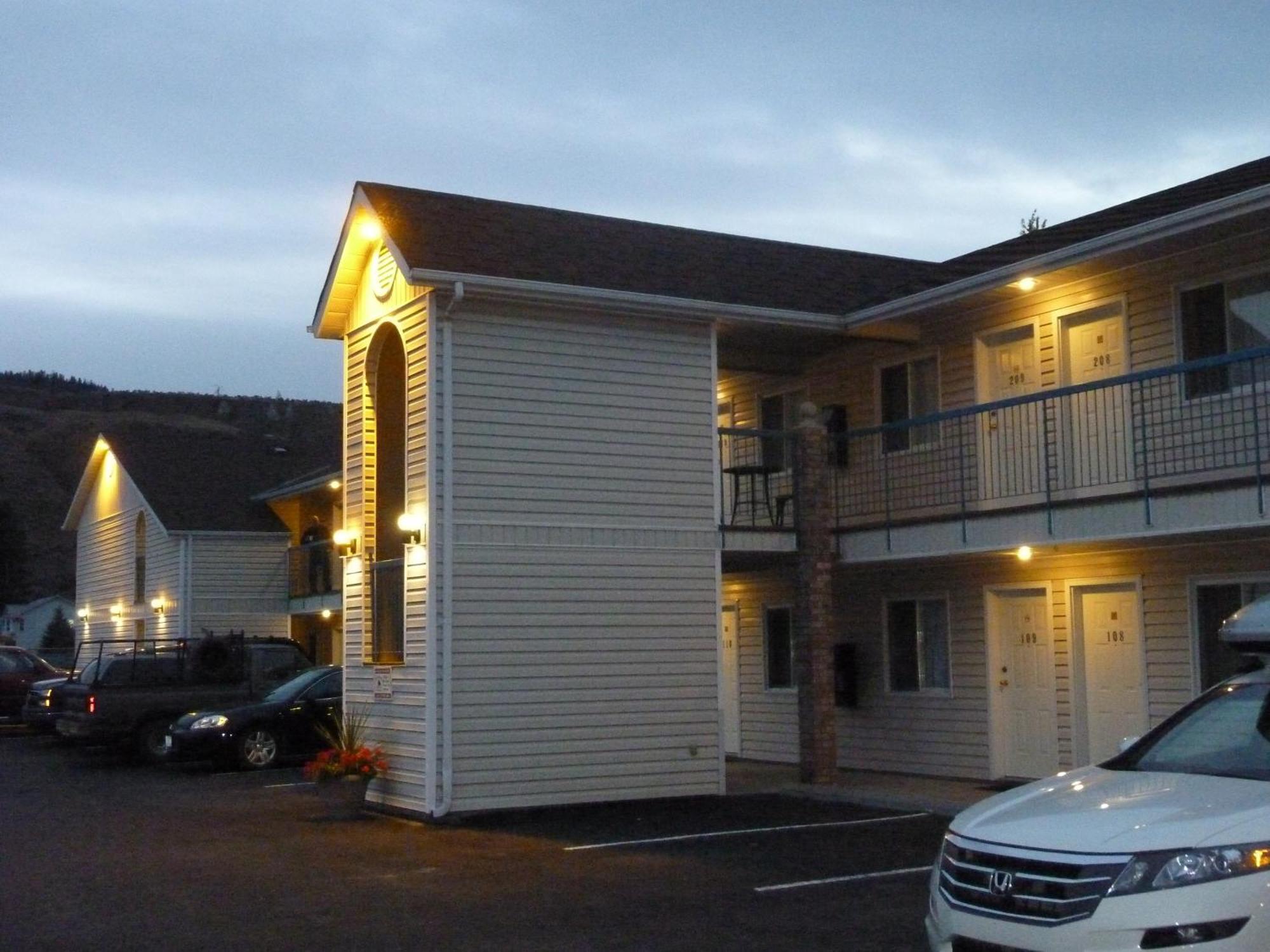 The Ranchland Inn Kamloops Ngoại thất bức ảnh